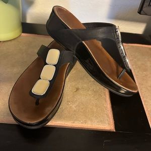 FitFlop Black Patent Leather/Leather Flip Flop with Cream Jewel Embellishment